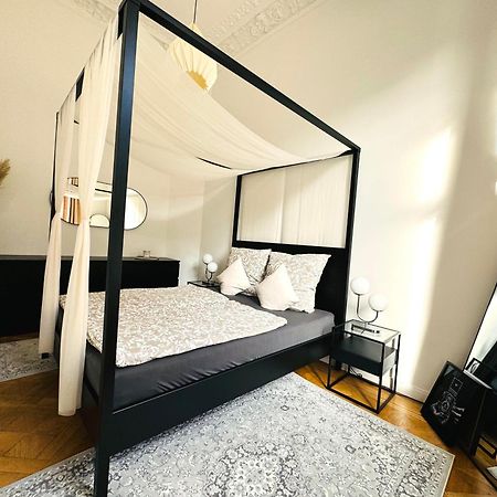 Superhosts Zentrum - Parkplatz - Badewanne - Netflix - Kaffee BRE 외부 사진