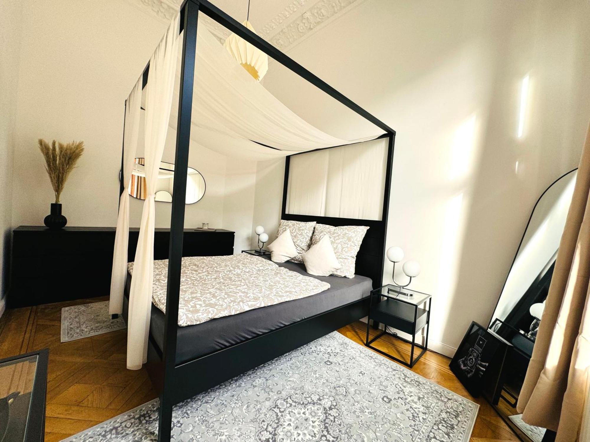 Superhosts Zentrum - Parkplatz - Badewanne - Netflix - Kaffee BRE 외부 사진